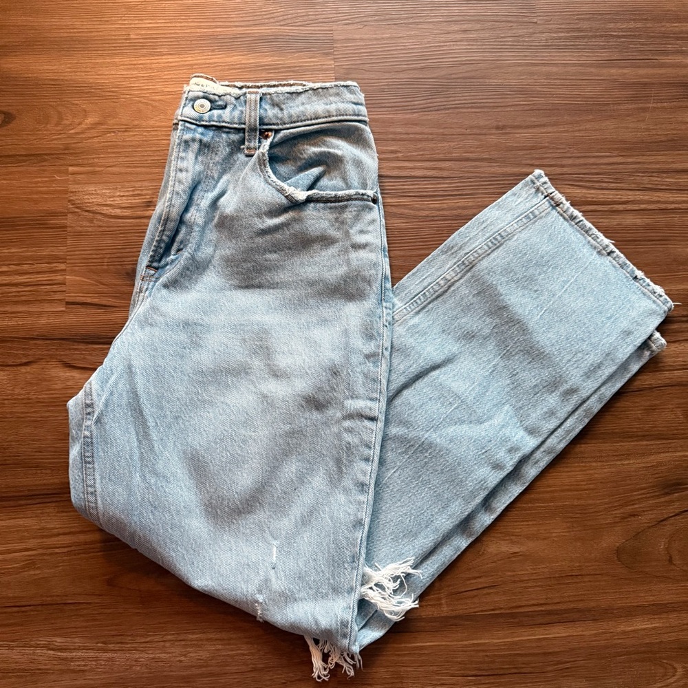 Abercrombie & Fitch Curve Love 90s Straight Ultra High Rise